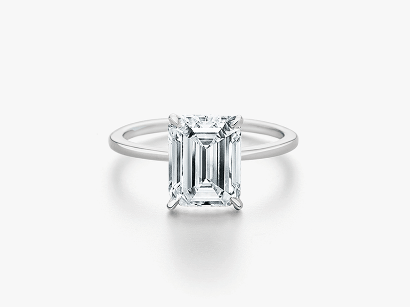 SIGNATURE Emerald Cut Verlobungsring mit Diamant in 4-Krabbenfassung