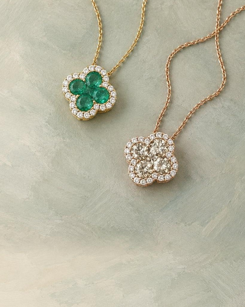 Legacy of Elegance Halsketten mit grünen Smaragden und beigen Diamanten