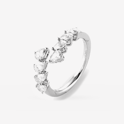 Pear Shape Twist Ring in 18k Weissgold – Produktansicht